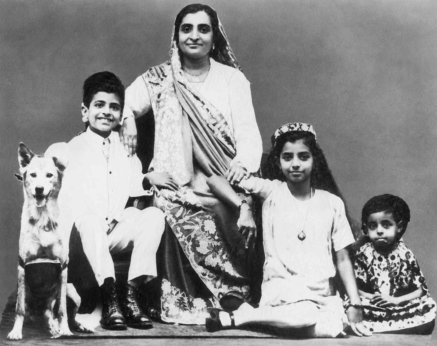nani with his mother, older sister, and younger brother